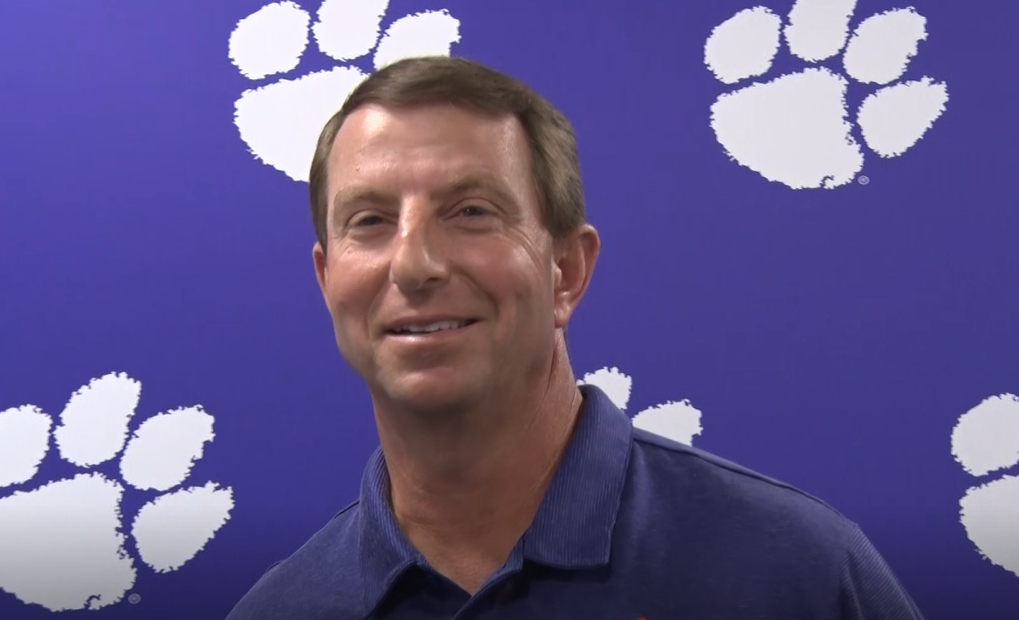 Swinney talks injuries, rule changes, more at Greenwood Prowl & Growl