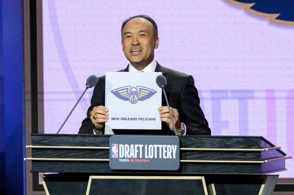 Lakers send eighth pick in 2022 NBA Draft to Pelicans