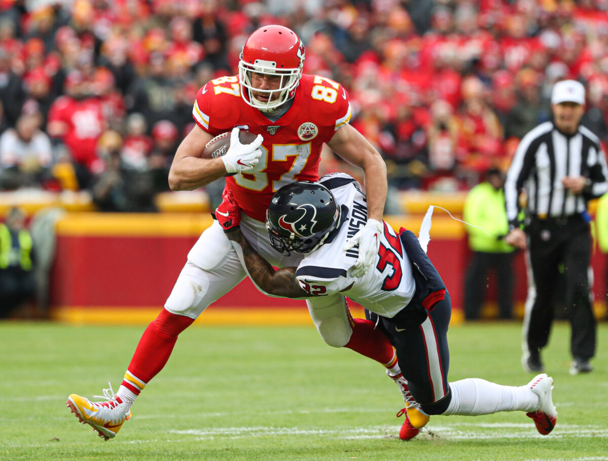 Lonnie Johnson squashes beef with Travis Kelce following trade to Chiefs