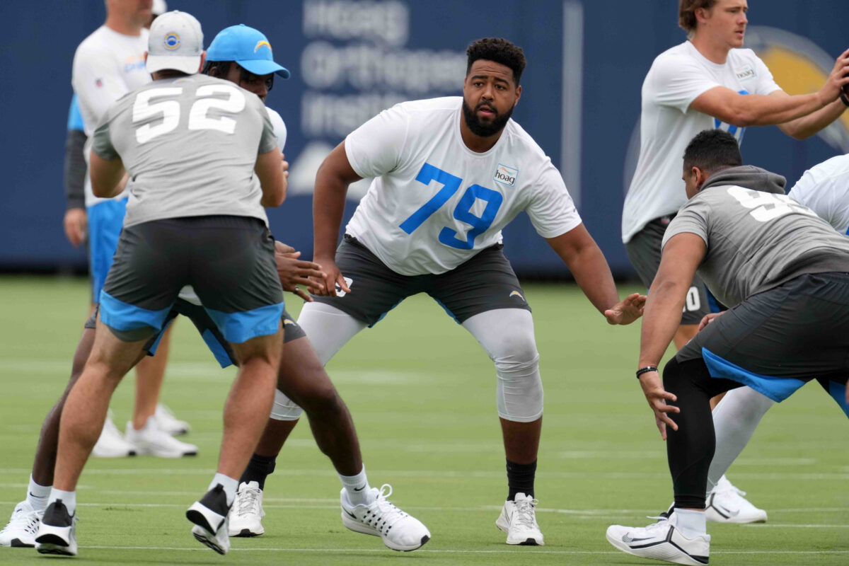 Battle for starting right tackle underway for Chargers