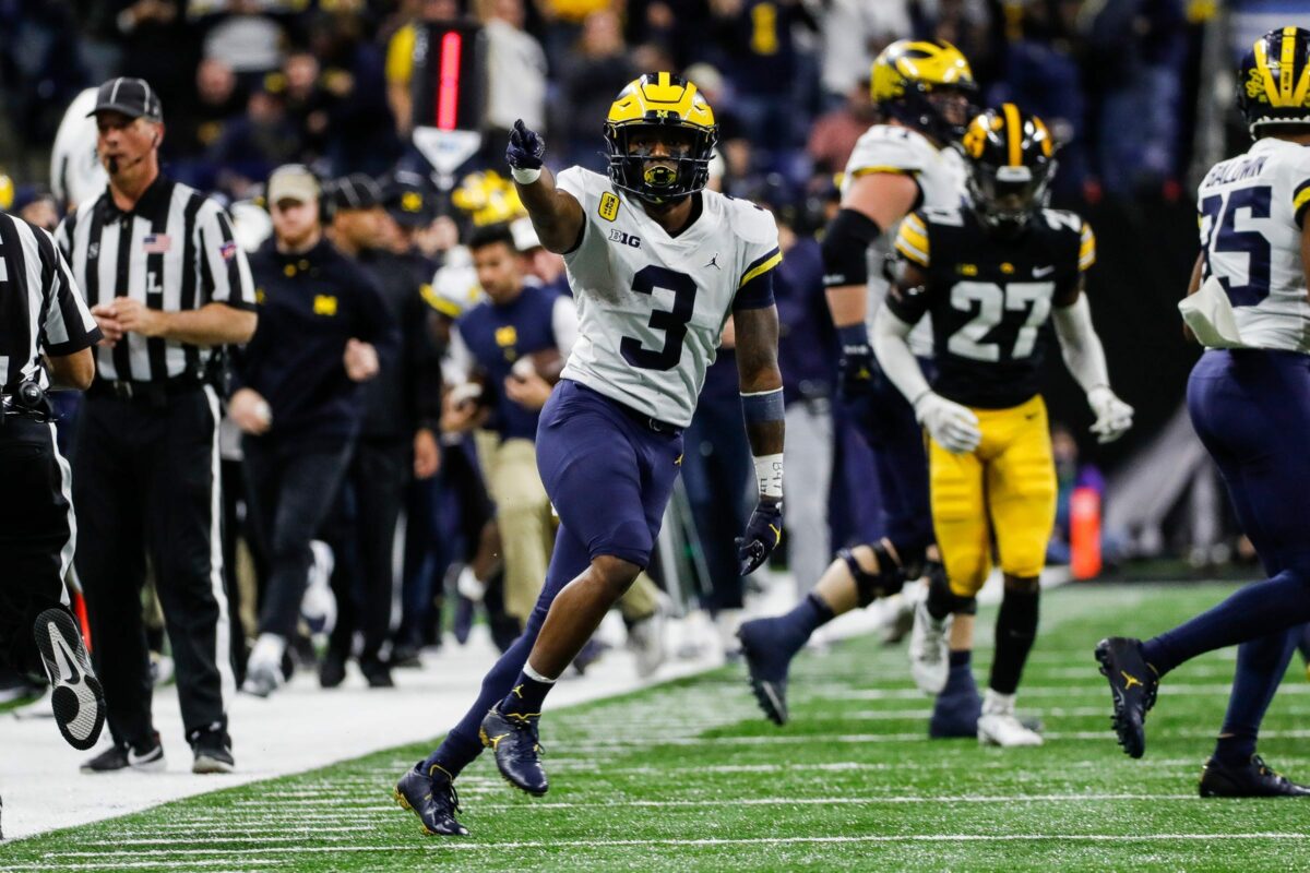 247Sports predicts the Iowa Hawkeyes’ first loss on the 2022 schedule