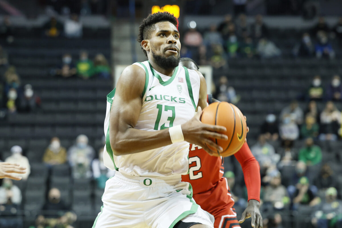 Quincy Guerrier to withdraw from NBA draft, return to Oregon Ducks for 2022 season