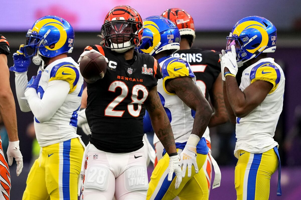 How many miles will Bengals travel during 2022 NFL schedule?