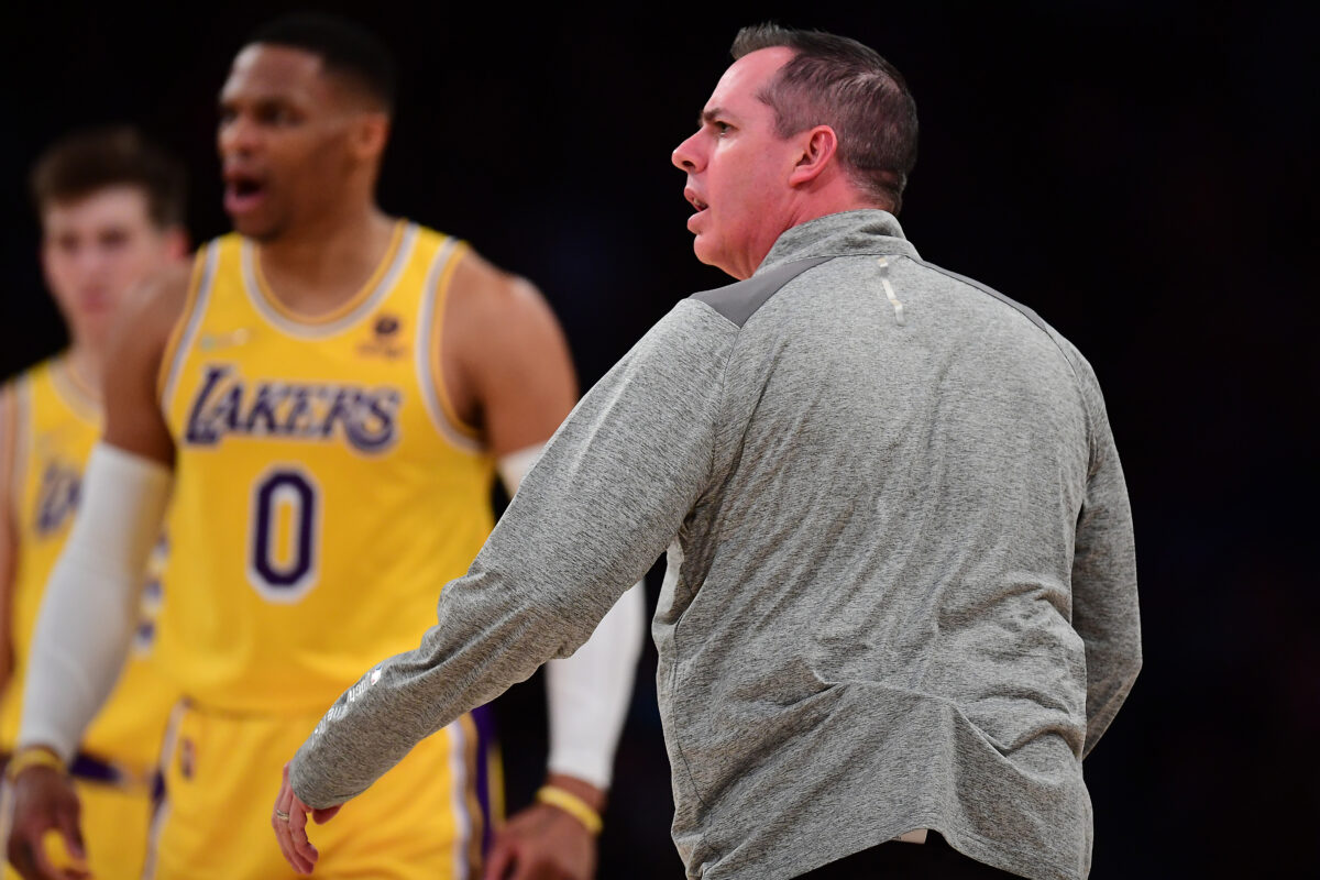 Los Lakers culpando a Frank Vogel por como jugó Westbrook es ridículo