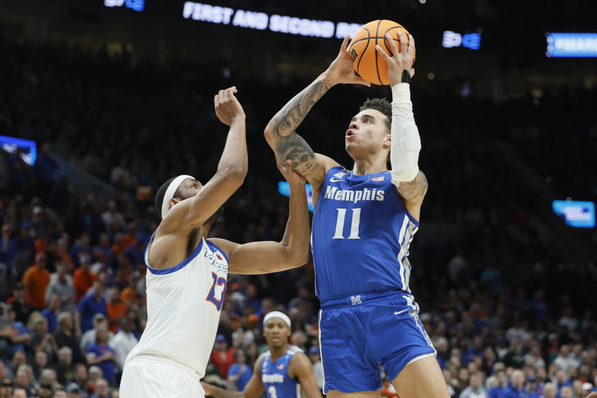 Lakers to host Memphis’ Lester Quinones, others for pre-draft workout