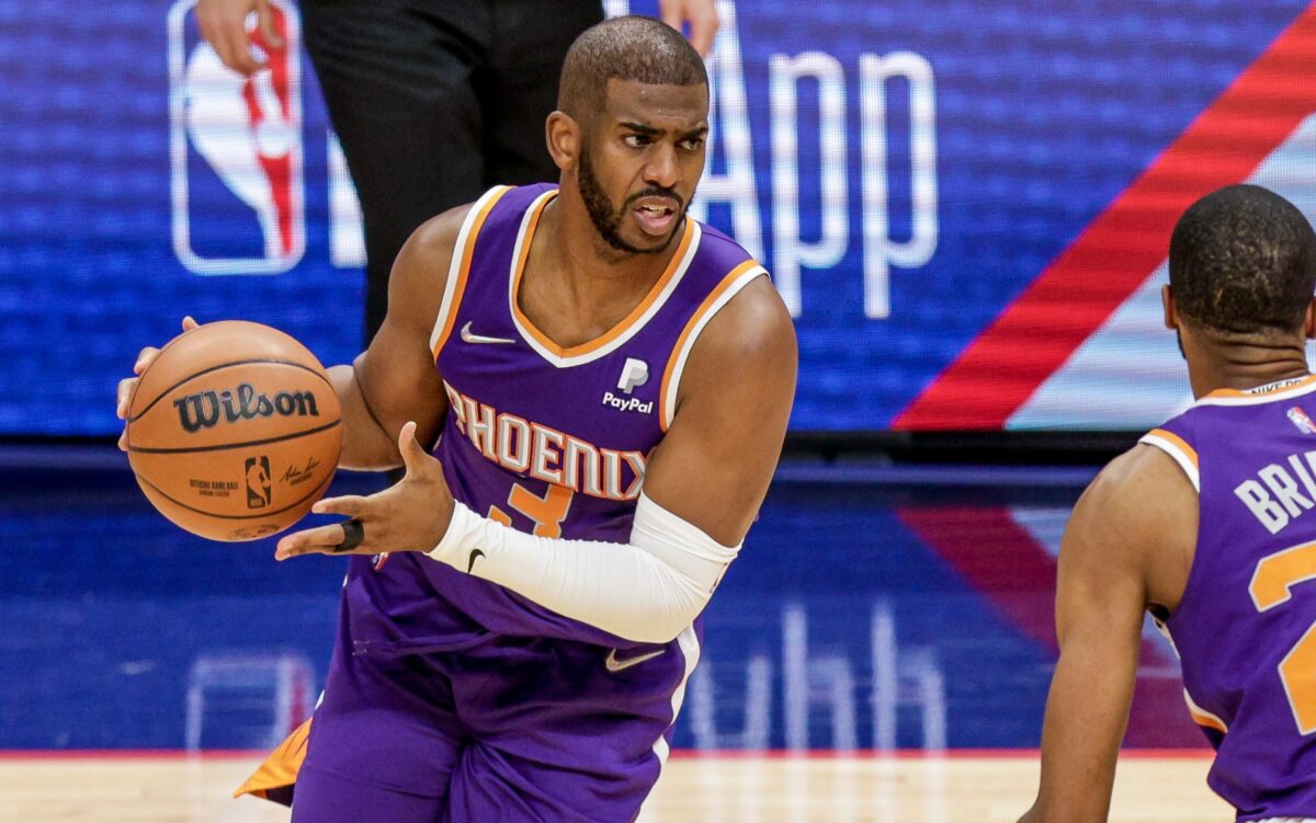 Dallas Mavericks at Phoenix Suns Game 1 odds, picks and predictions