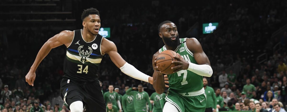 Boston Celtics at Milwaukee Bucks Game 3 odds, picks and predictions