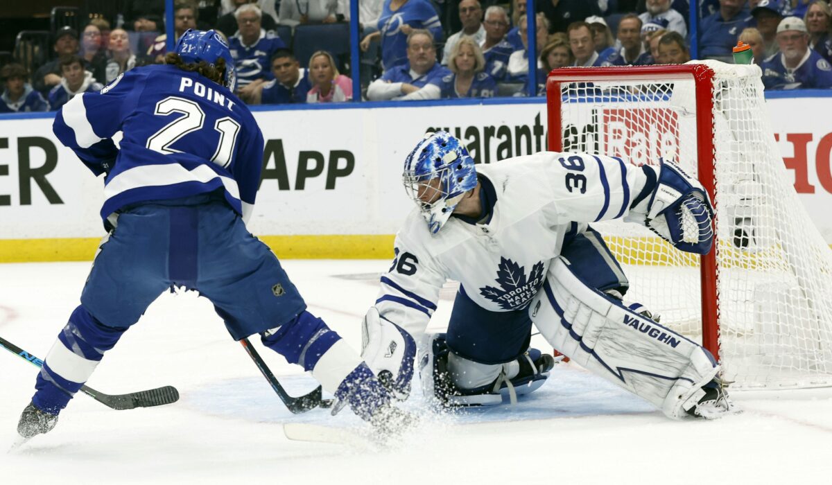 Tampa Bay Lightning at Toronto Maple Leafs Game 5 odds, picks and predictions