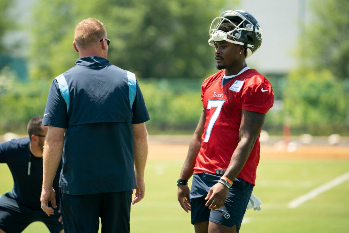 See it: Titans draft picks in uniform at NFLPA Rookie Premiere