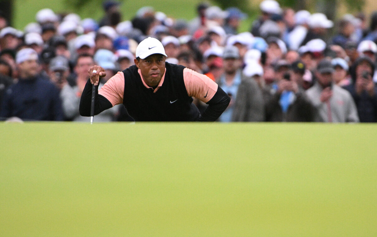 Tiger Woods struggles for much of the day, finds some game towards the end of his third round at PGA Championship