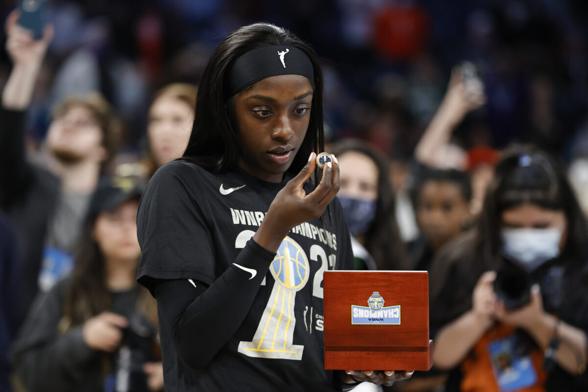 These Chicago Sky championship rings featuring the (former) Sears Tower are already iconic