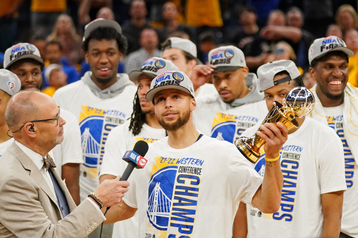 Warriors’ Steph Curry wins inaugural Magic Johnson Western Conference finals MVP award