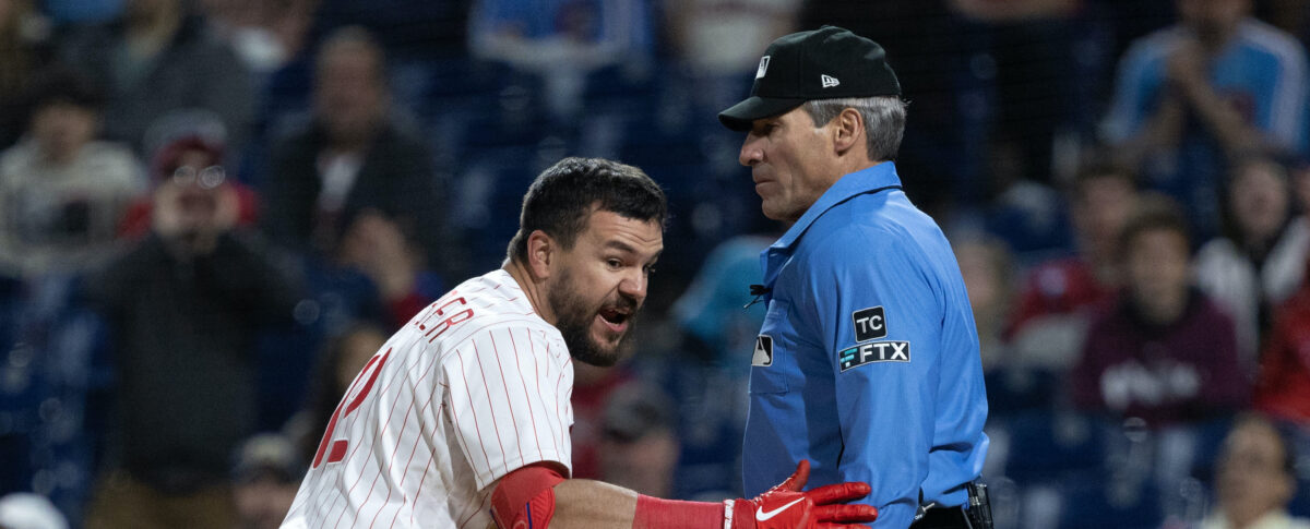 MLB evaluates its umpires like Angel Hernandez with an impossibly lenient grading system