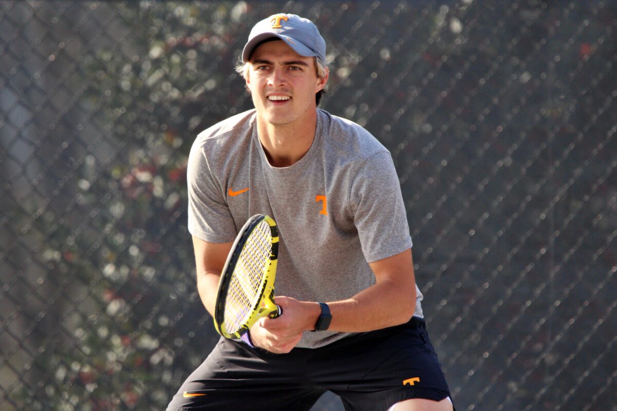 Two Vols advance in NCAA singles championships