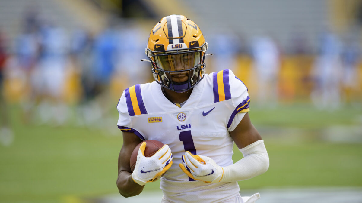 Pair of LSU players selected in first round of way-too-early 2023 mock draft