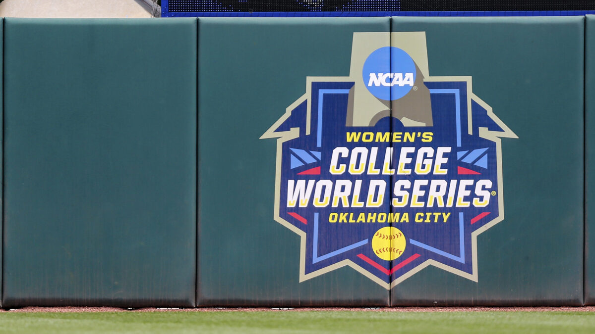 LOOK: NCAA robbed Texas softball of special moment after advancing to CWS