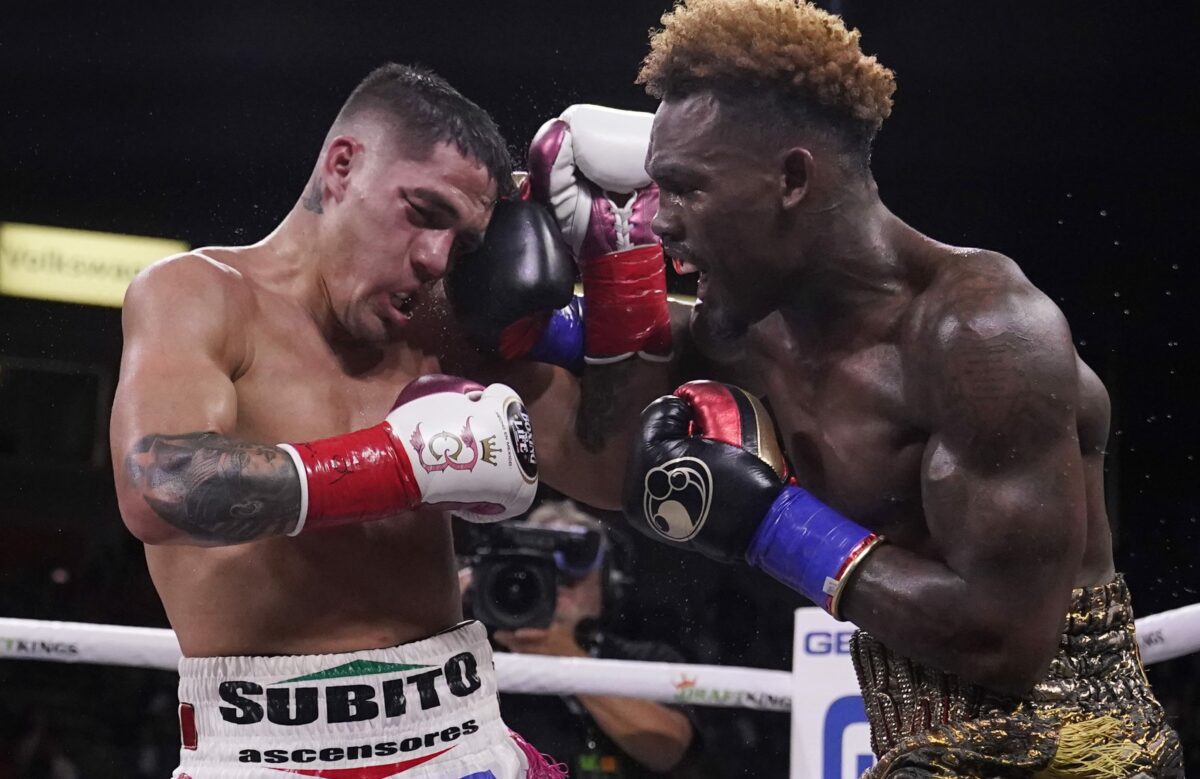 Jermell Charlo knocks out Brian Castano to become 154-pound king