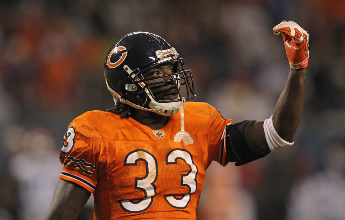 WATCH: Charles Tillman delivers passionate speech to Bears rookies