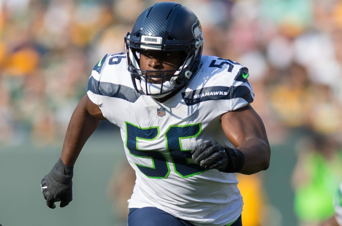 Why former Seahawks DE Cliff Avril would be good fit for coaching staff
