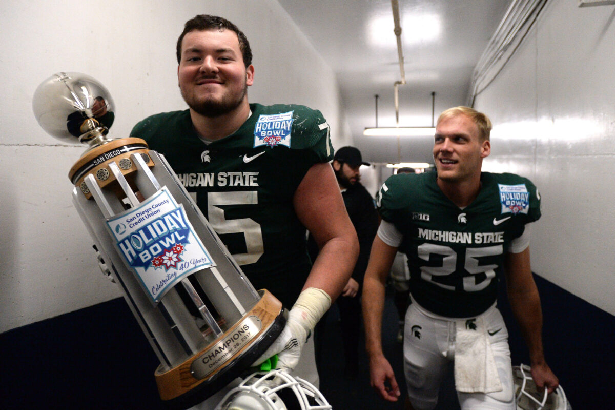 Michigan State football OG Kevin Jarvis reportedly signs with the Detroit Lions as UDFA