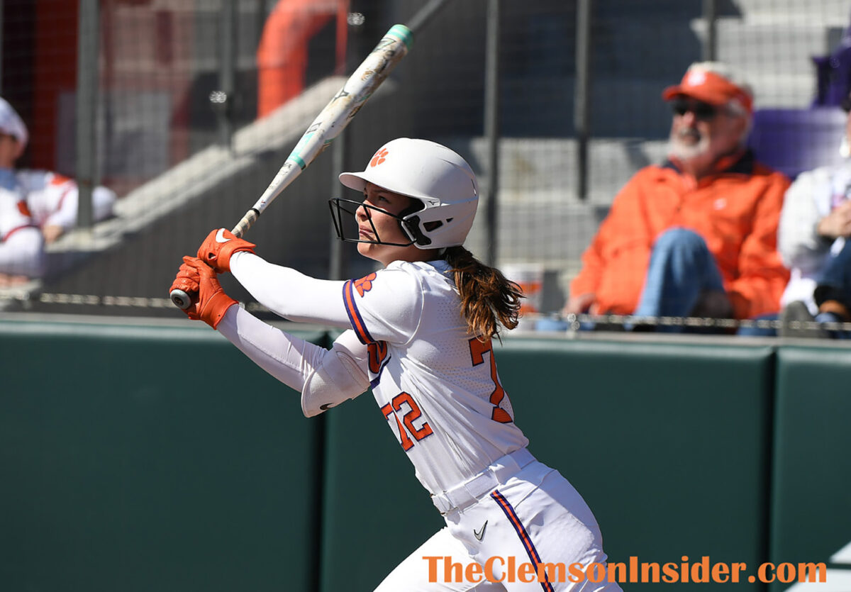 Three homer in No. 5 seed Clemson’s victory over No. 4 Notre Dame
