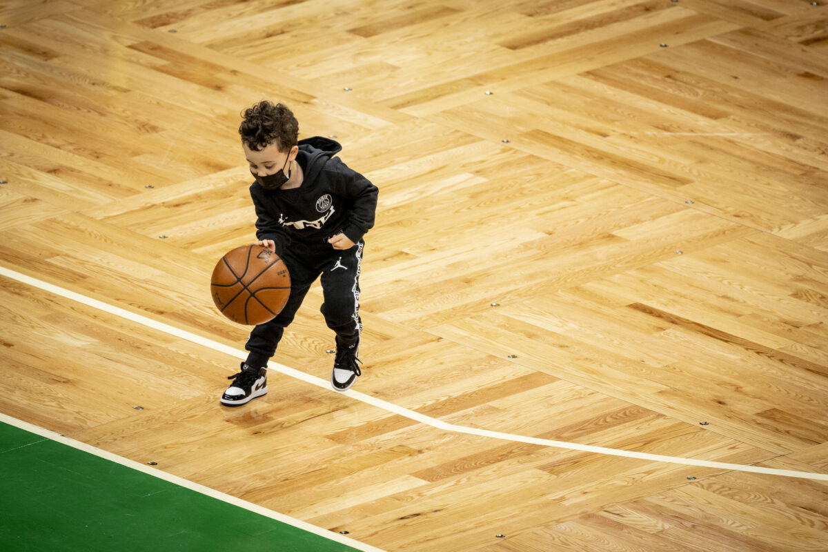 WATCH: Deuce Tatum ‘training’ with his dad, Grant Williams ahead of Game 3 of the 2022 NBA Finals