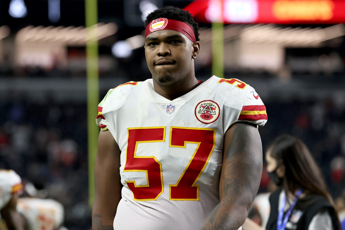 Chiefs LT Orlando Brown has signed with an agent ahead of contract deadline