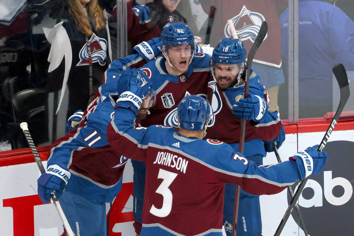 See all 3 of the Avalanche’s electrifying goals in the first period of Game 2 against the Lightning