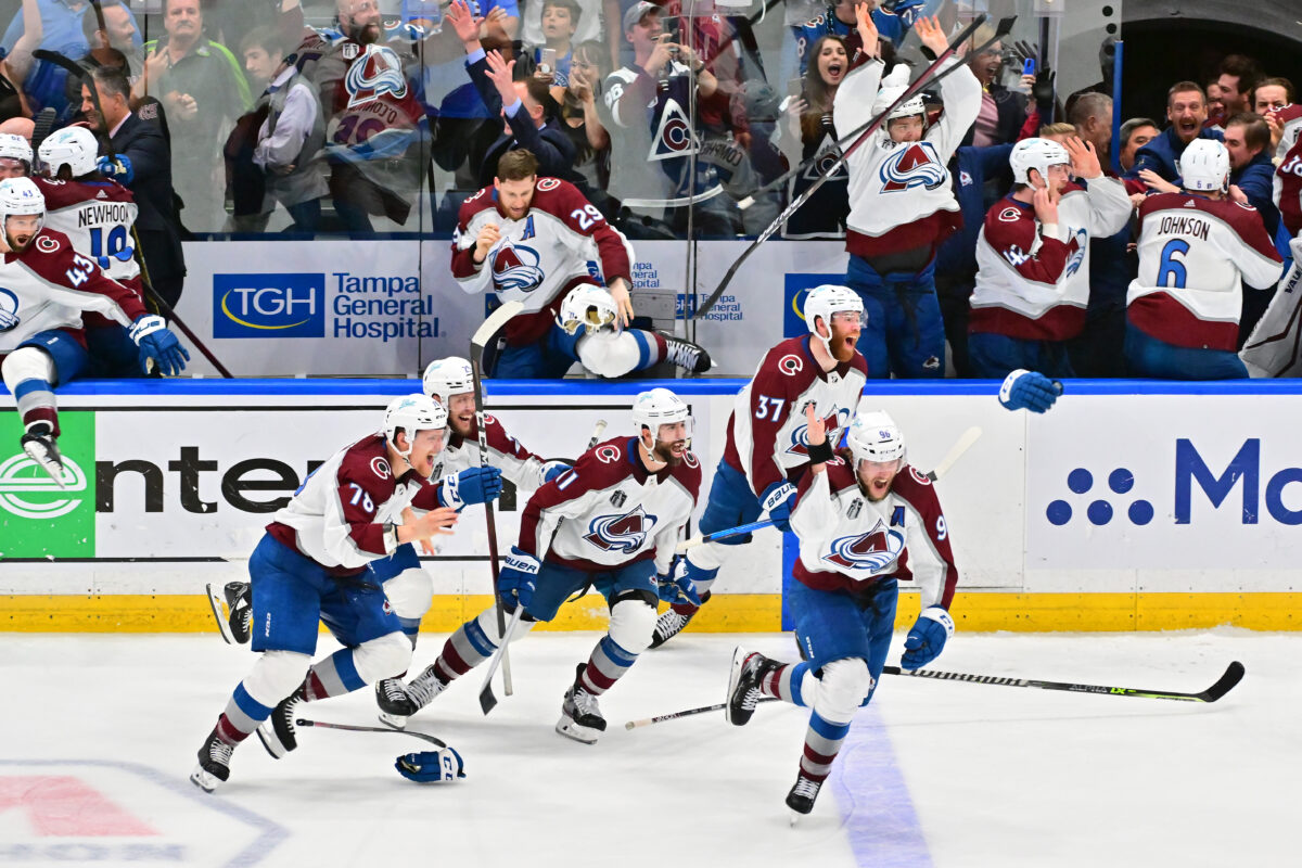 Listen to the wonderful Spanish play-by-play call of the Avalanche’s Stanley Cup winning moment