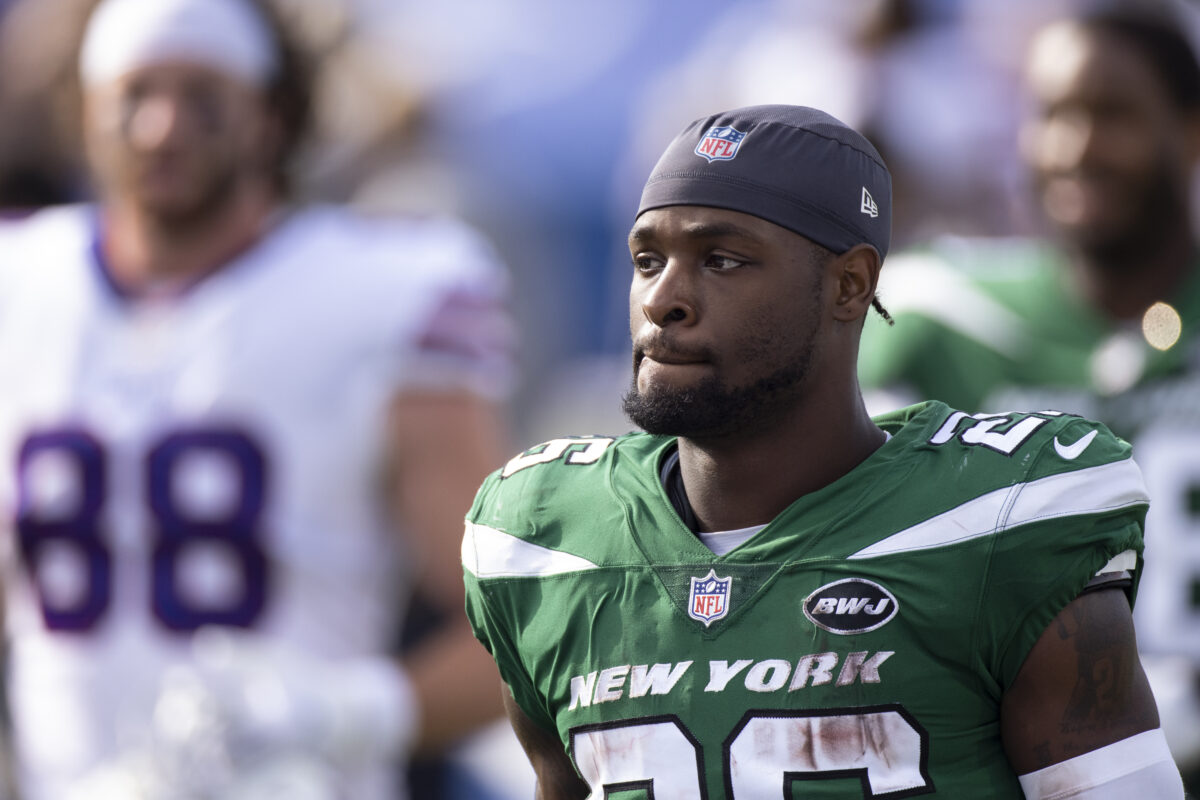 Ex-Jets RB Le’Veon Bell to box vs. Adrian Peterson in July