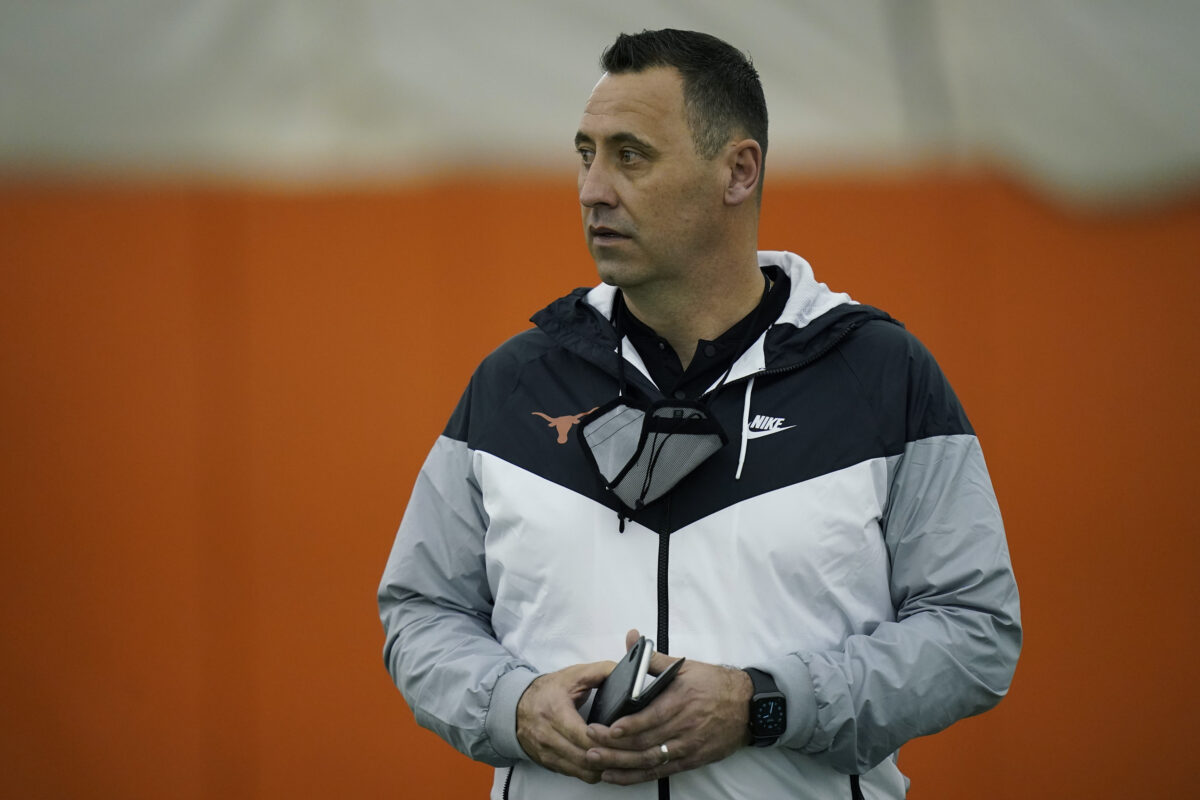 Texas climbs seven spots in 2023 recruiting class rankings after latest commitment