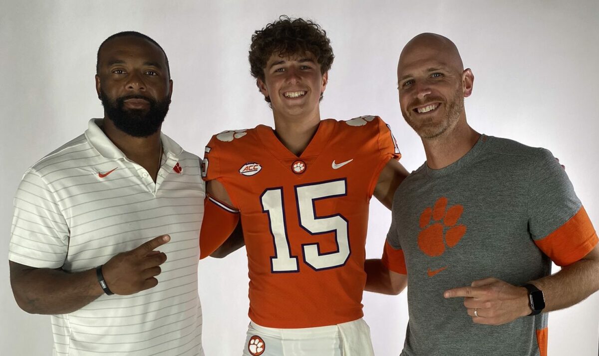 Big-time QB soaks in knowledge from Clemson legend during ‘awesome’ visit
