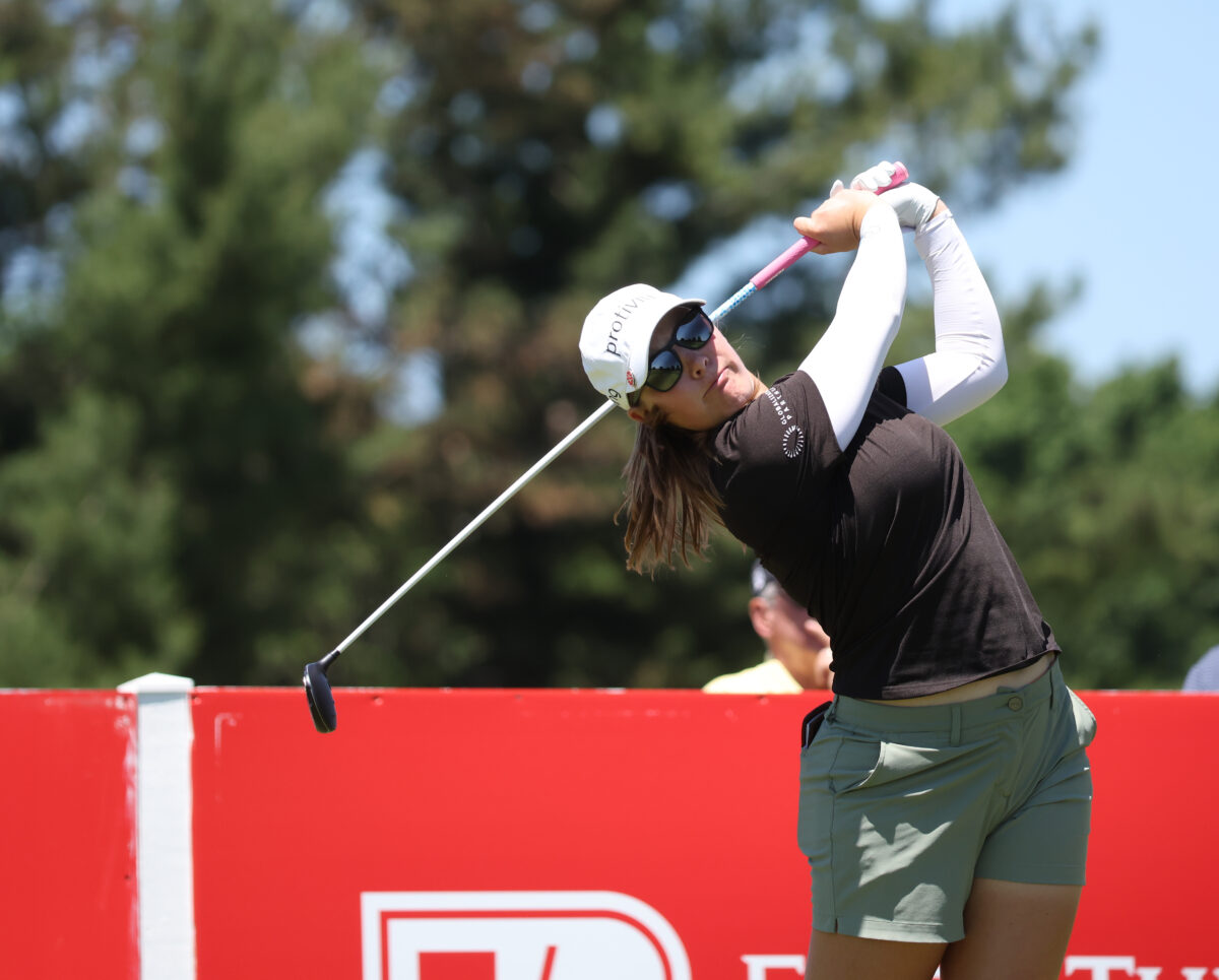 Jennifer Kupcho storms out of the gate at Meijer LPGA Classic, leads by one over Gerina Mendoza