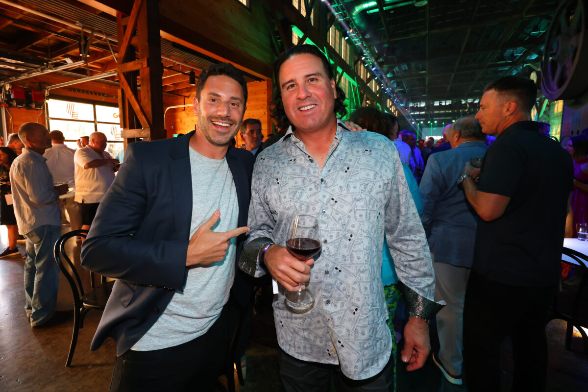 Pat Perez’s outlandish shirt, Fred Couples burying him and Phil Mickelson adding scathing takedowns among latest LIV Golf news