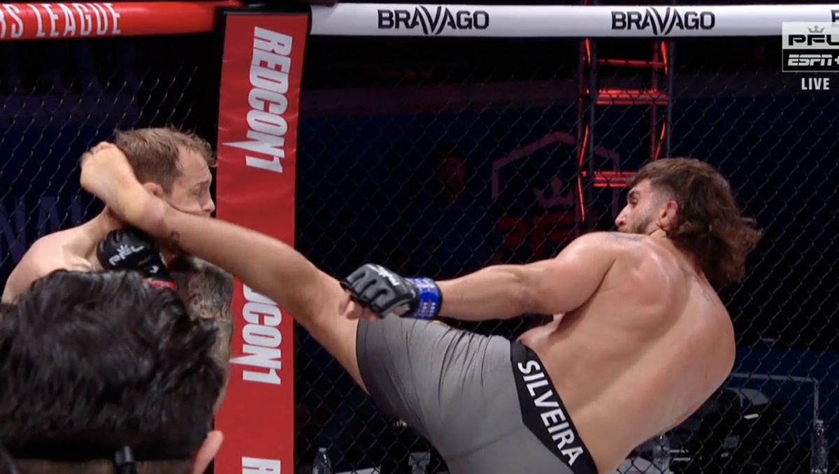 2022 PFL 4 video: Josh Silveira finishes Marthin Hamlet with kitchen sink in lengthy barrage