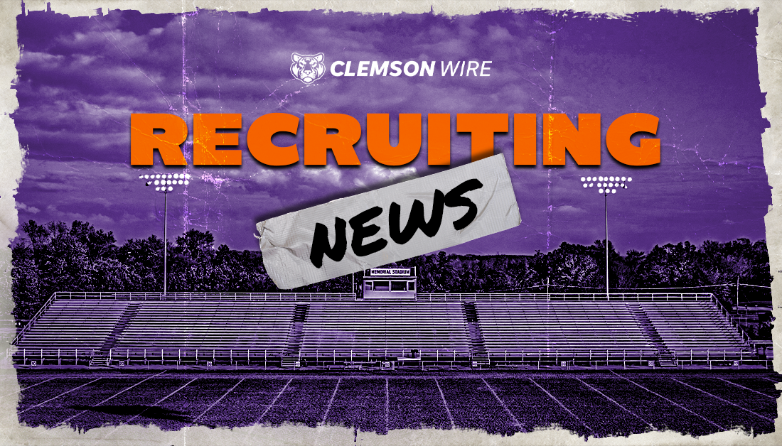 Clemson picks up commitment from four-star Texas wideout