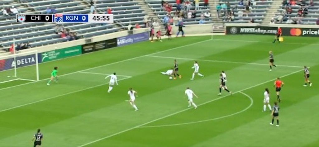Red Stars’ Mallory Pugh showed off sly dribbling skills to score sick goal against Reign