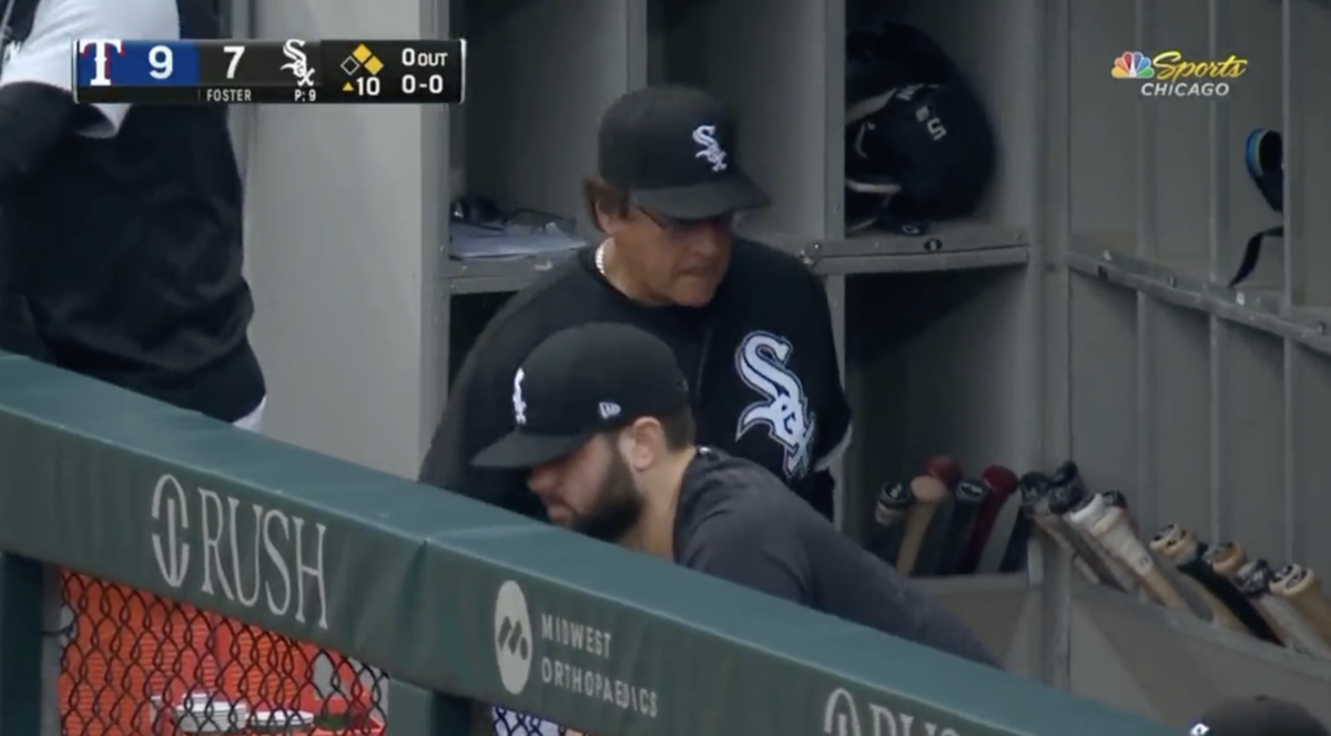 White Sox fans chant ‘Fire Tony’ after multiple blown leads in Saturday’s loss to Rangers