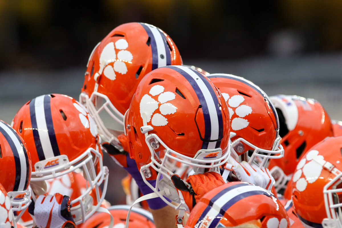Clemson listed as finalist by top-40 2023 recruit