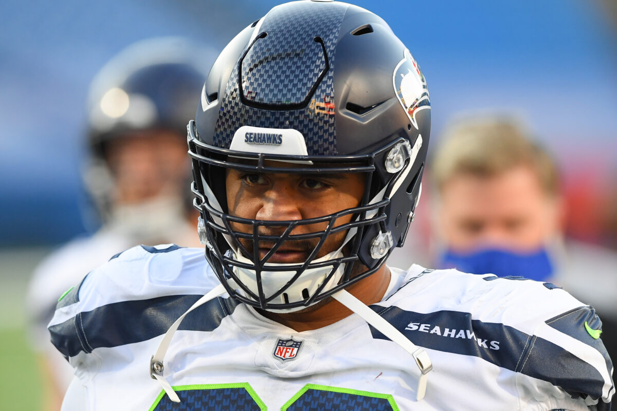 Seahawks re-sign DT Bryan Mone to 2-year extension