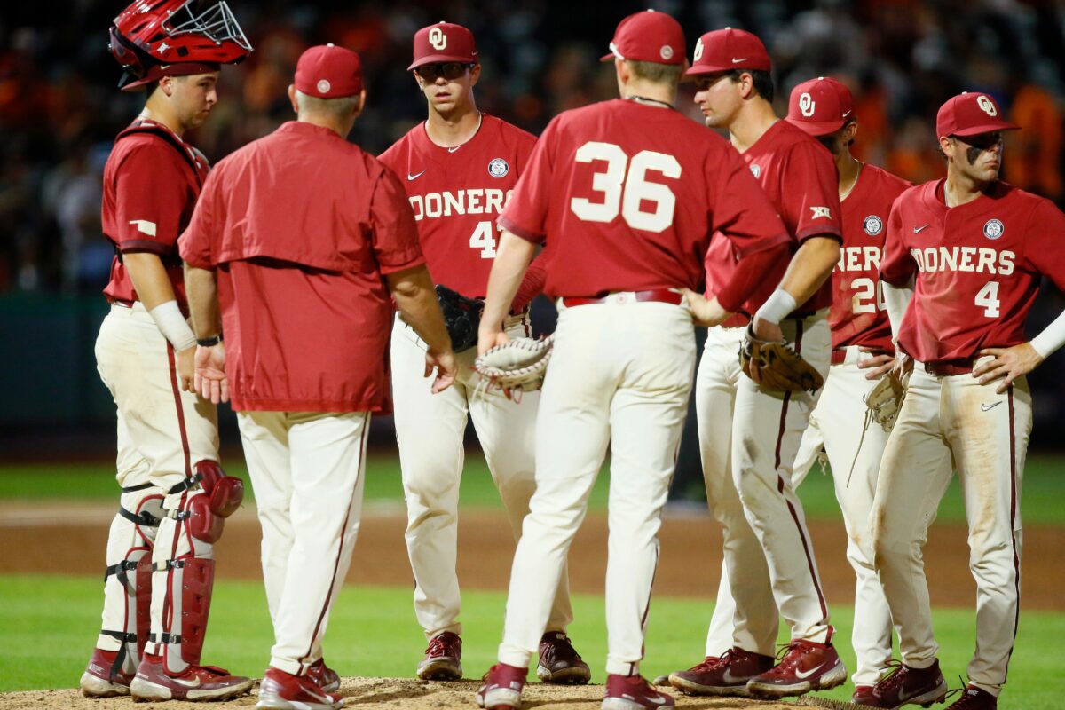 Sooners struggle against Carsten Finnvold, fall to Florida 7-2 to set up Monday rematch