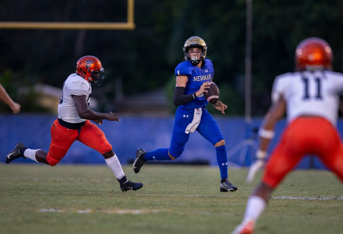 Gators standing out for recently offered 2025 quarterback