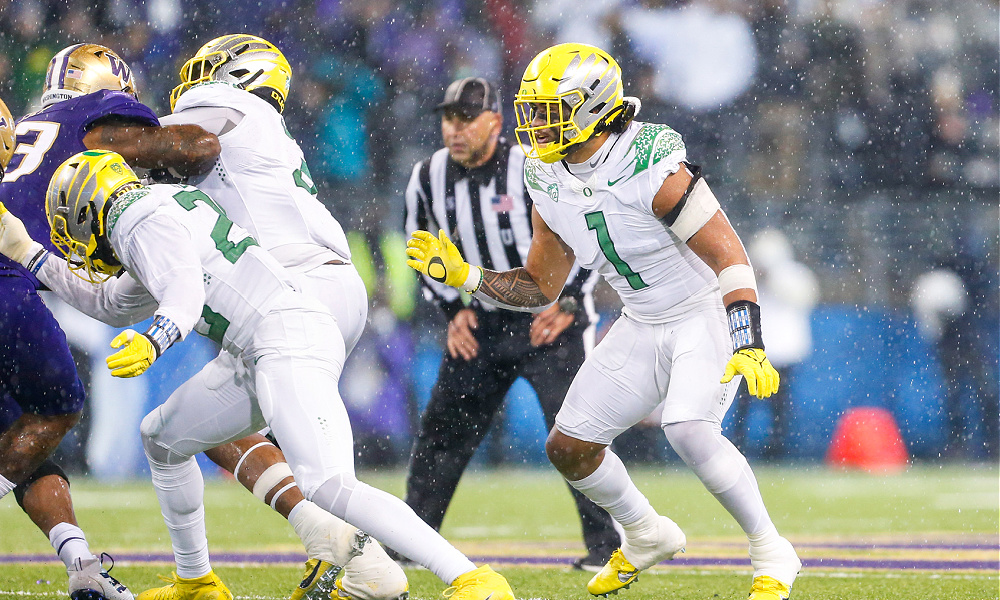 Oregon Ducks Top 10 Players: College Football Preview 2022