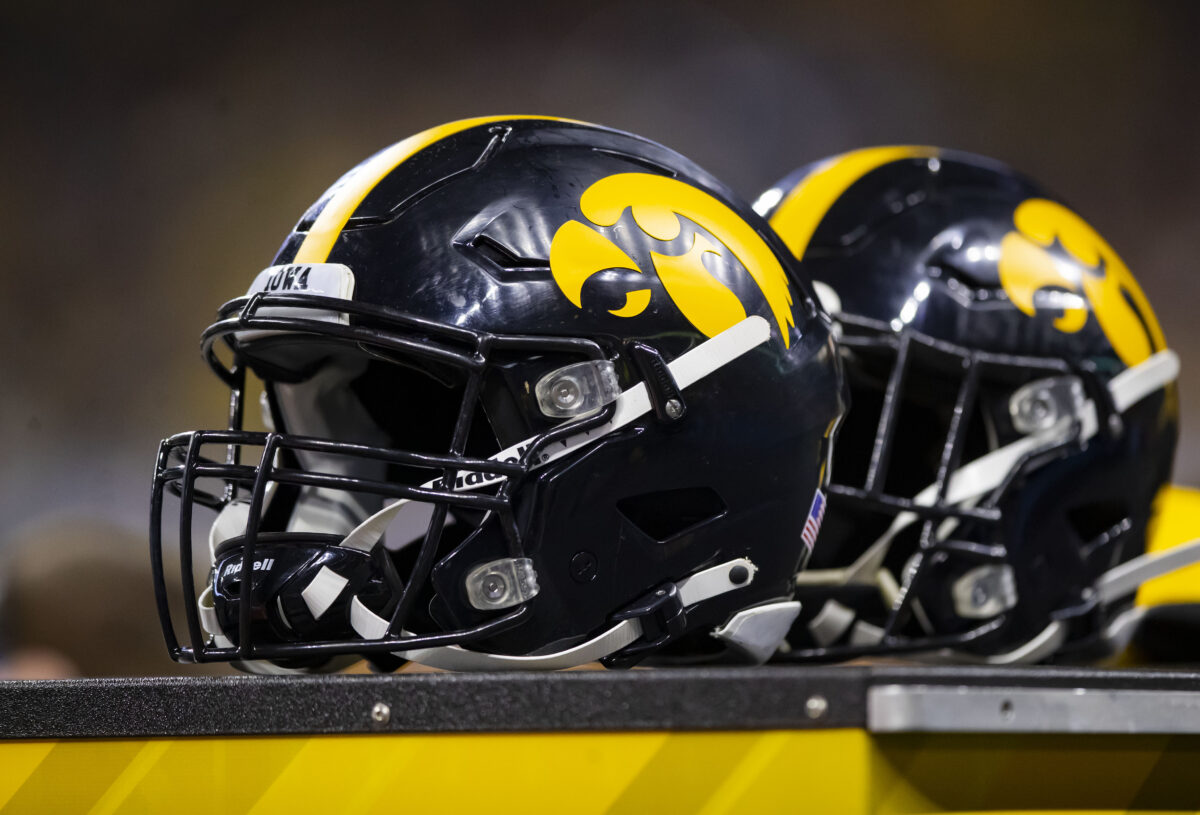 4-star 2023 OT Trevor Lauck commits to the Iowa Hawkeyes, becomes 13th commit