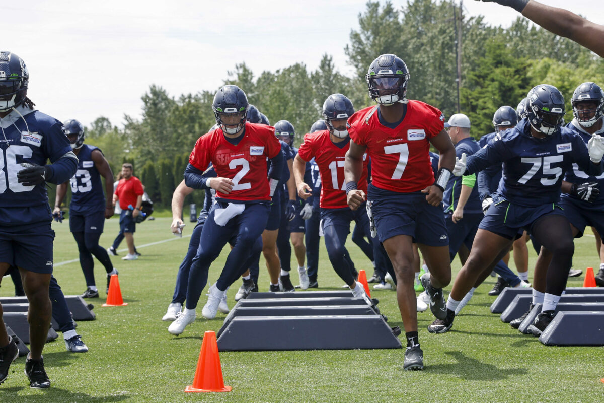 Seahawks QBs Drew Lock, Geno Smith to split 1st-team reps this summer