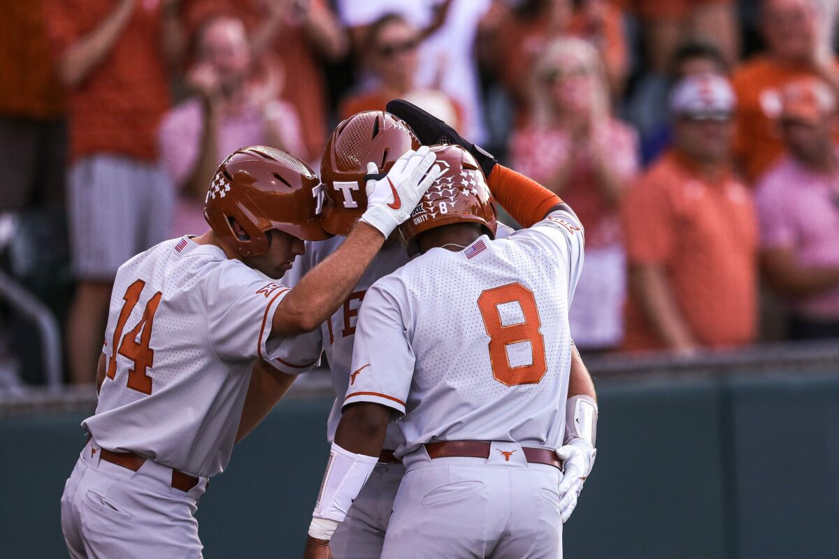 Texas caps off super regional comeback with walk-off to force Game 3