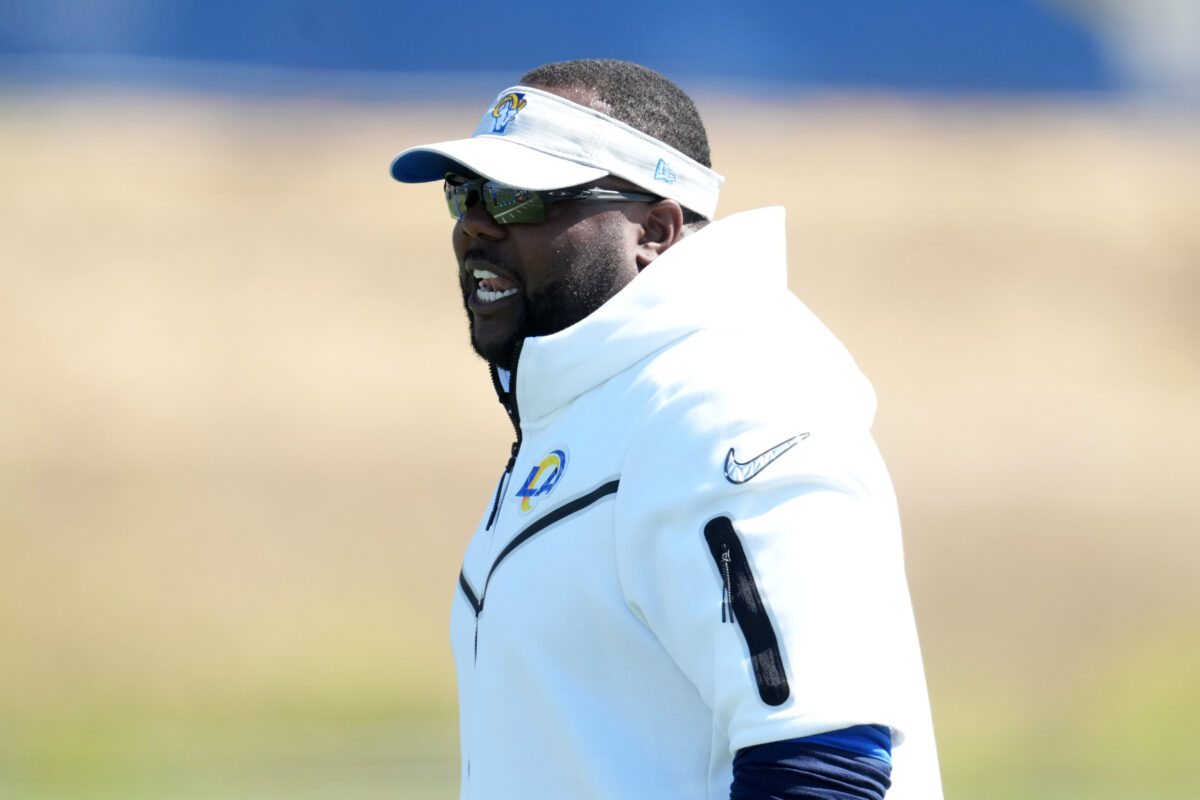 Watch: Rams DL coach Eric Henderson delivers powerful speech at South Carolina
