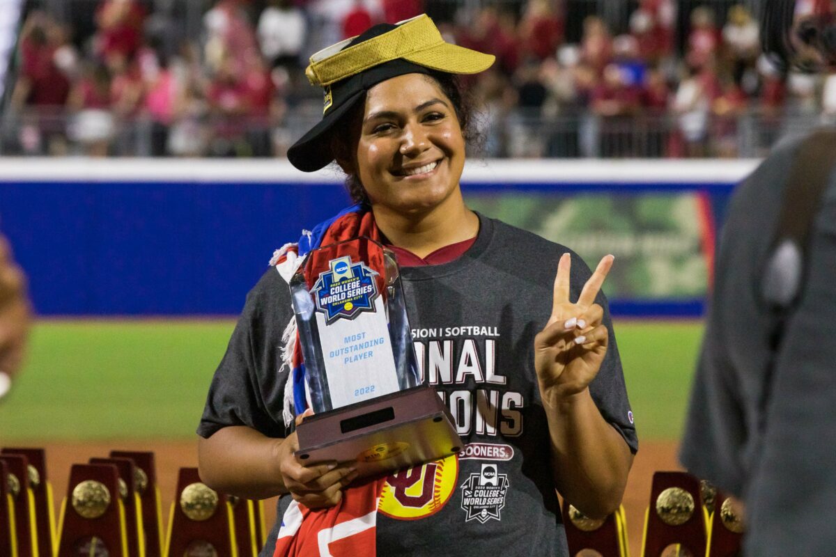 Jocelyn Alo named 2022 Women’s College World Series Most Outstanding Player