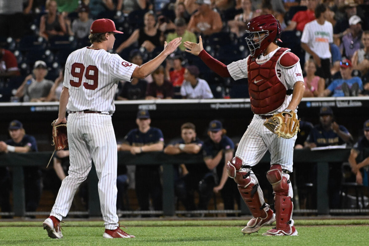 Best photos from the Oklahoma Sooners 6-2 win over Notre Dame in the College World Series