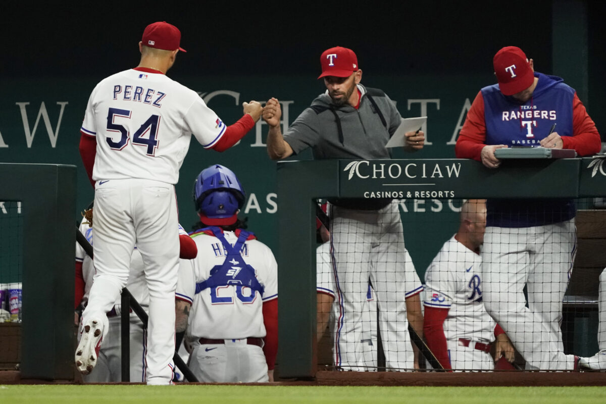 Texas Rangers at Kansas City Royals odds, picks and predictions